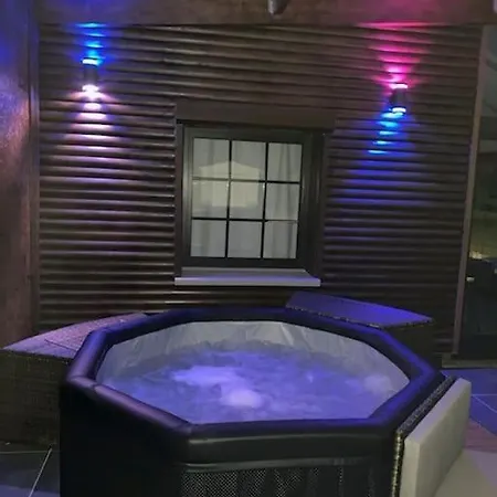 Au Crepuscule Du Belvedere