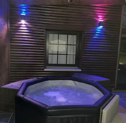 Au Crepuscule Du Belvedere