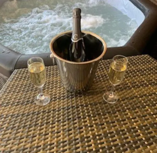 Au Crepuscule Du Belvedere